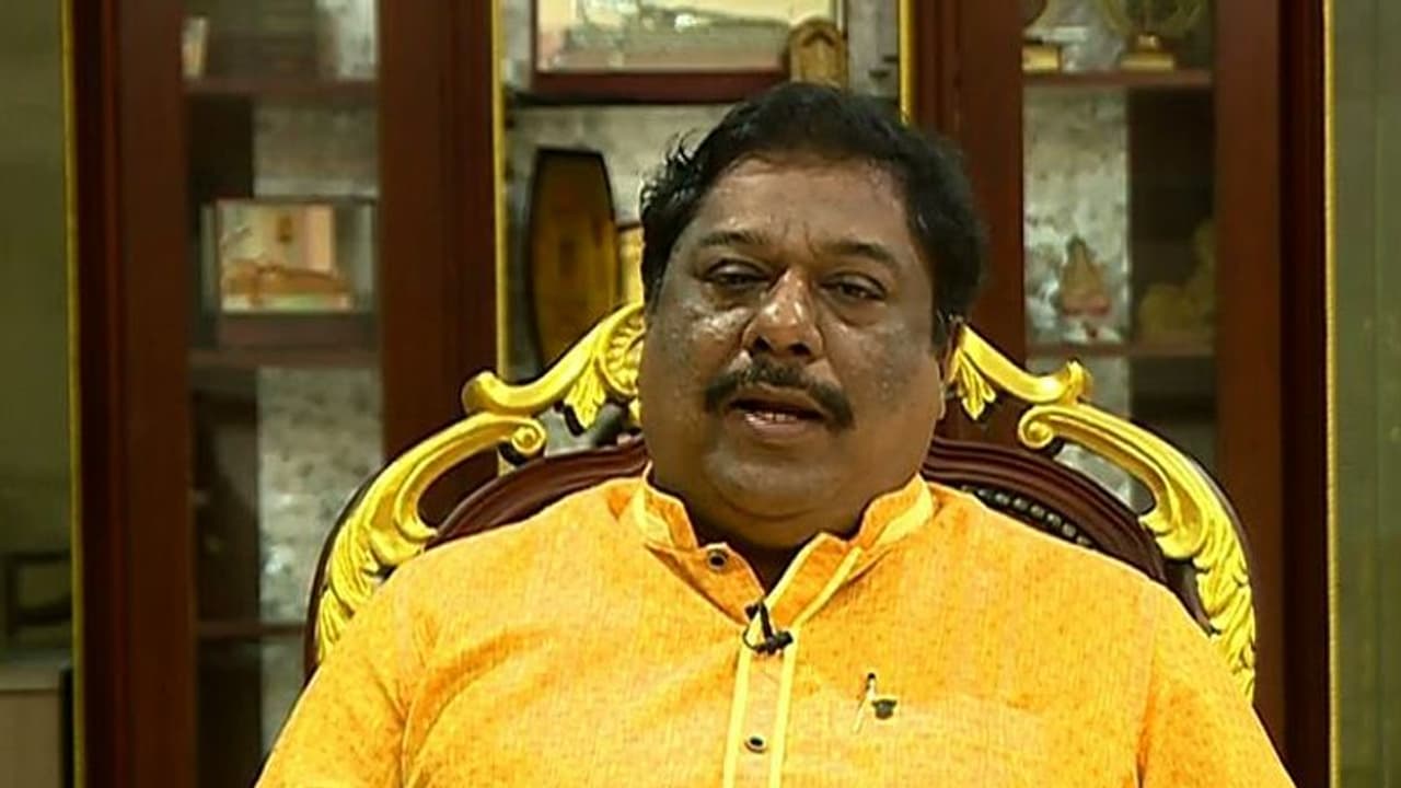 ബിജു രമേശിൻ്റെ കോടതിയിലെ രഹസ്യമൊഴി പുറത്ത്: ചെന്നിത്തലയ്ക്കും ശിവകുമാറിനുമെതിരെ മൊഴിയിൽ പരാമർശമില്ല ബിജു രമേശിൻ്റെ കോടതിയിലെ രഹസ്യമൊഴി പുറത്ത്: ചെന്നിത്തലയ്ക്കും ശിവകുമാറിനുമെതിരെ മൊഴിയിൽ പരാമർശമില്ല
