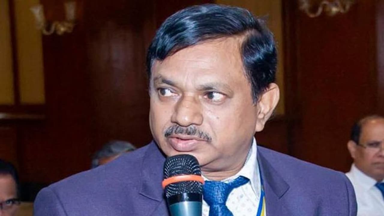 విల్సన్ రావు కొమ్మవరపు తెలుగు కవిత: ఆకాశపు వైశాల్యం విల్సన్ రావు కొమ్మవరపు తెలుగు కవిత: ఆకాశపు వైశాల్యం