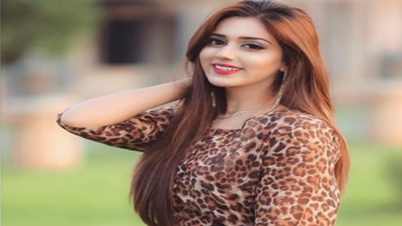 पाकिस्तान की इस टिकटॉक स्टार ने किया देश छोड़ने का ऐलान, जानें क्या है वजह पाकिस्तान की इस टिकटॉक स्टार ने किया देश छोड़ने का ऐलान, जानें क्या है वजह