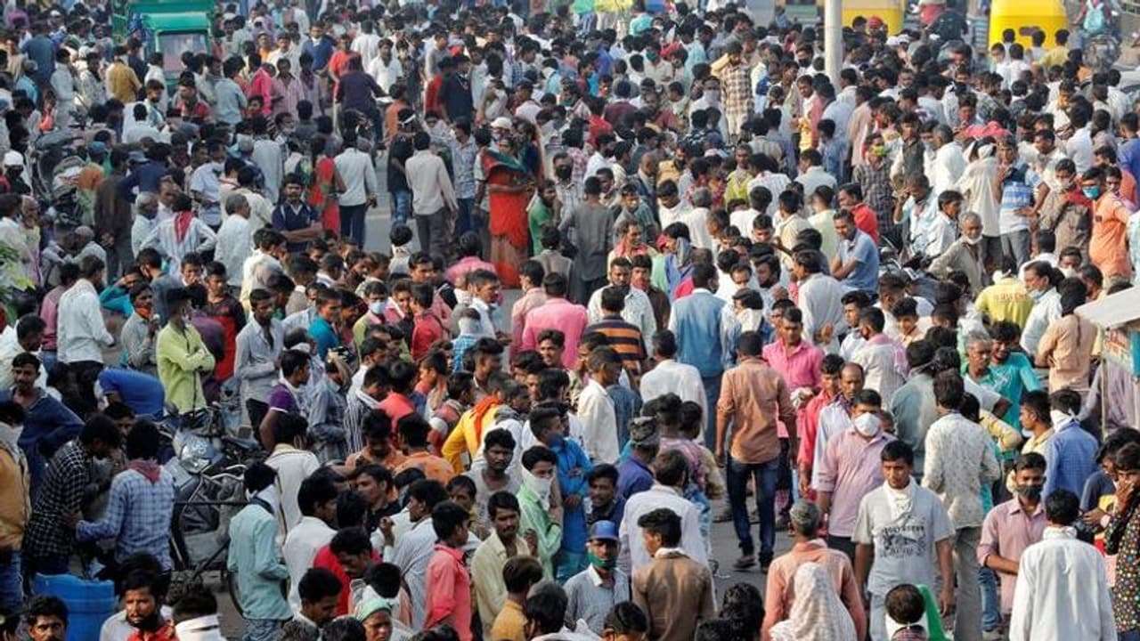 Covid 19 India : കേസുകൾ കുതിച്ചുയരുന്നു; രാജ്യത്ത് പ്രതിദിന കോവിഡ് രോഗികൾ രണ്ടര ലക്ഷം കടന്നു