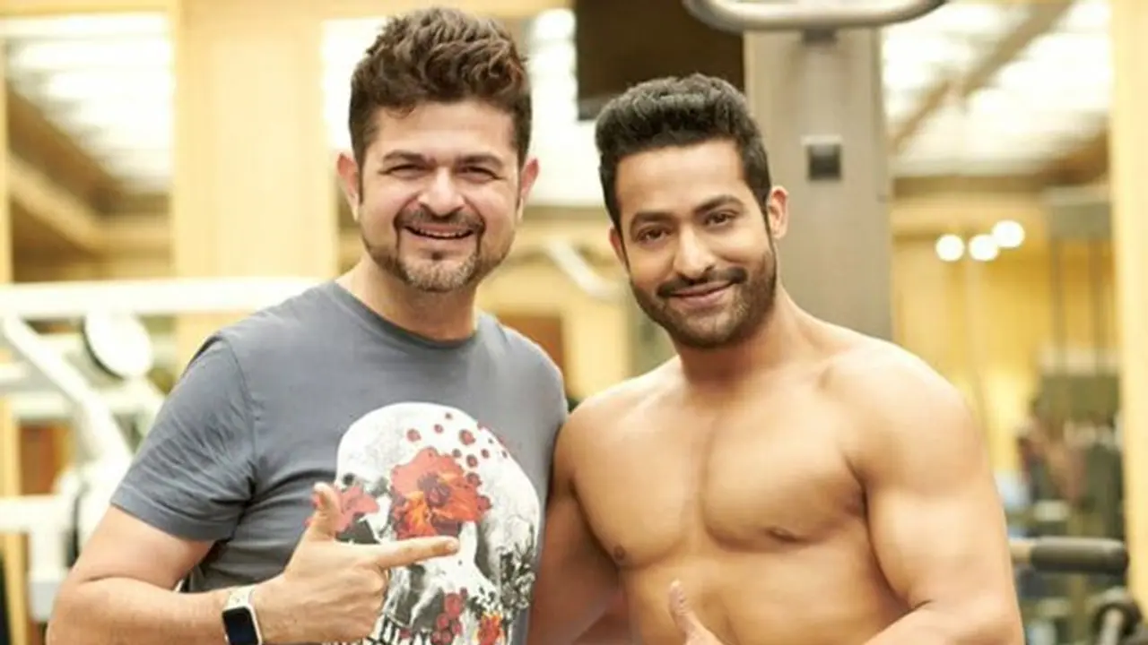 Dabboo Ratnani shares picture with Telugu star Jr NTR