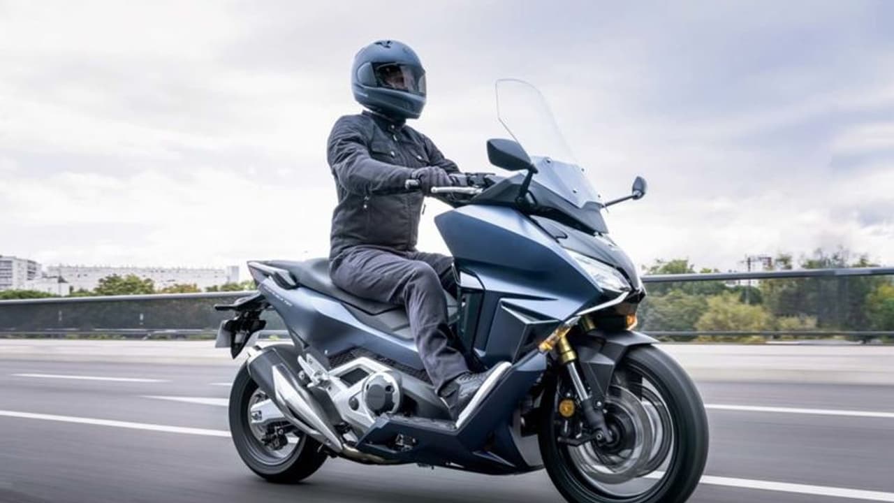 പുതിയ രണ്ട് ഫോര്സകളെക്കൂടി അവതരിപ്പിച്ച് ഹോണ്ട പുതിയ രണ്ട് ഫോര്സകളെക്കൂടി അവതരിപ്പിച്ച് ഹോണ്ട