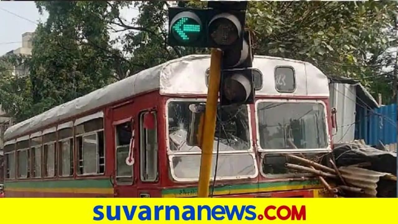 ಬಸ್‌ ಓಡಿಸುತ್ತಿದ್ದಾಗ ಚಾಲಕನಿಗೆ ಹೃದಯಾಘಾತ, ಪ್ರಯಾಣಿಕರು ಪಾರು!