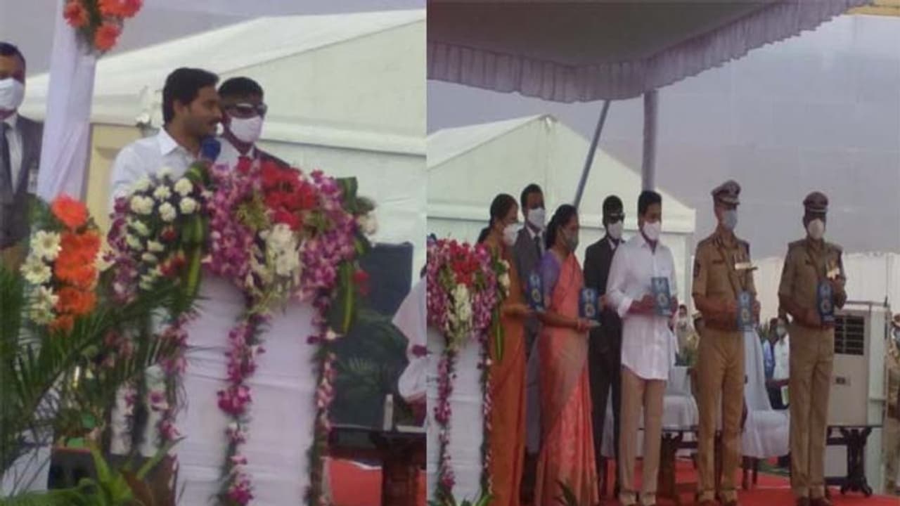 దళితులపై దాడులు... ఎంత పెద్దవారయినా వదిలిపెట్టొద్దు: పోలీసులకు సీఎం ఆదేశాలు దళితులపై దాడులు... ఎంత పెద్దవారయినా వదిలిపెట్టొద్దు: పోలీసులకు సీఎం ఆదేశాలు