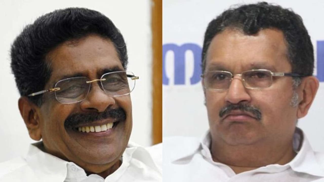 കുറച്ച് കാലമായി കെ മുരളീധരൻ പറയുന്നതൊന്നും കേൾക്കാറില്ലെന്ന് കെപിസിസി പ്രസിഡന്റ് മുല്ലപ്പള്ളി രാമചന്ദ്രൻ കുറച്ച് കാലമായി കെ മുരളീധരൻ പറയുന്നതൊന്നും കേൾക്കാറില്ലെന്ന് കെപിസിസി പ്രസിഡന്റ് മുല്ലപ്പള്ളി രാമചന്ദ്രൻ