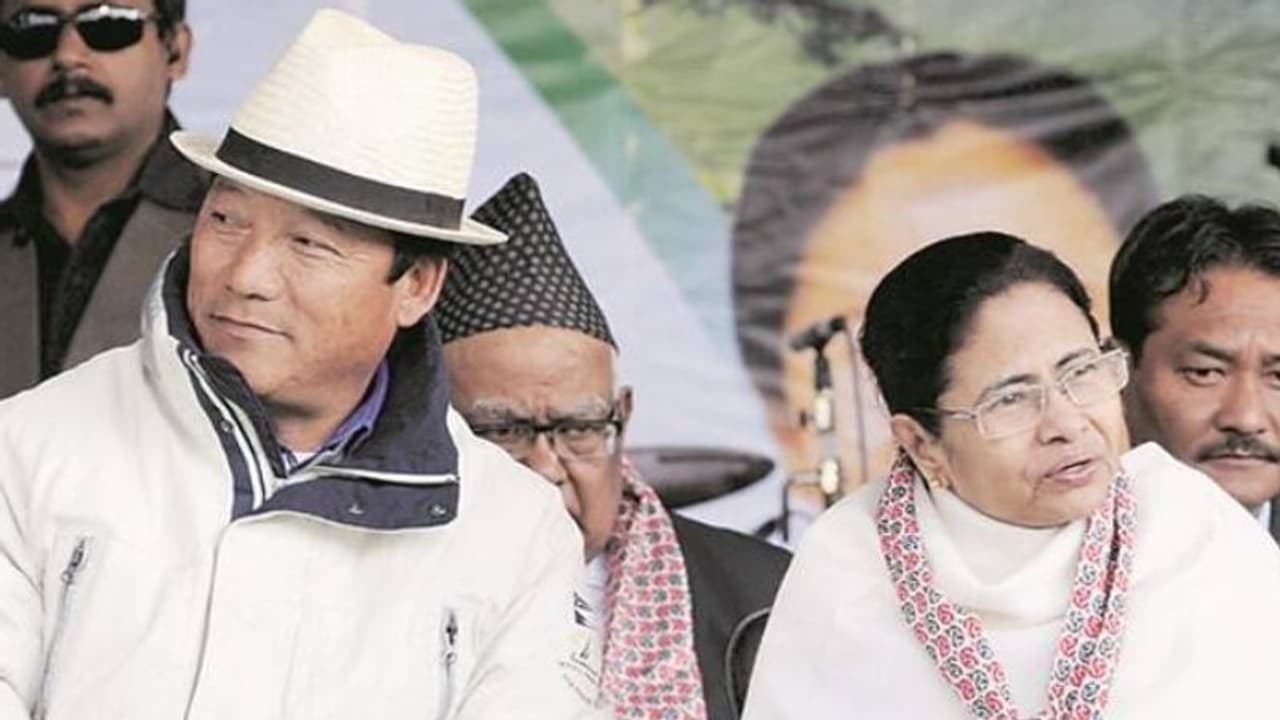 ഗൂർഖ ജനമുക്തി മോർച്ച ബിജെപി സഖ്യം ഉപേക്ഷിച്ചു; തൃണമൂലുമായി ചേർന്നു പ്രവർത്തിക്കും ഗൂർഖ ജനമുക്തി മോർച്ച ബിജെപി സഖ്യം ഉപേക്ഷിച്ചു; തൃണമൂലുമായി ചേർന്നു പ്രവർത്തിക്കും