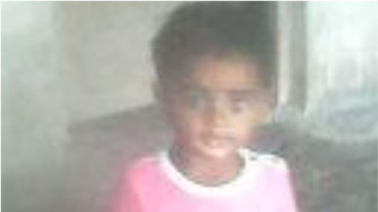 കുളത്തിൽ വീണ് ഒന്നേക്കാൽ വയസ്സുകാരൻ മുങ്ങി മരിച്ചു കുളത്തിൽ വീണ് ഒന്നേക്കാൽ വയസ്സുകാരൻ മുങ്ങി മരിച്ചു