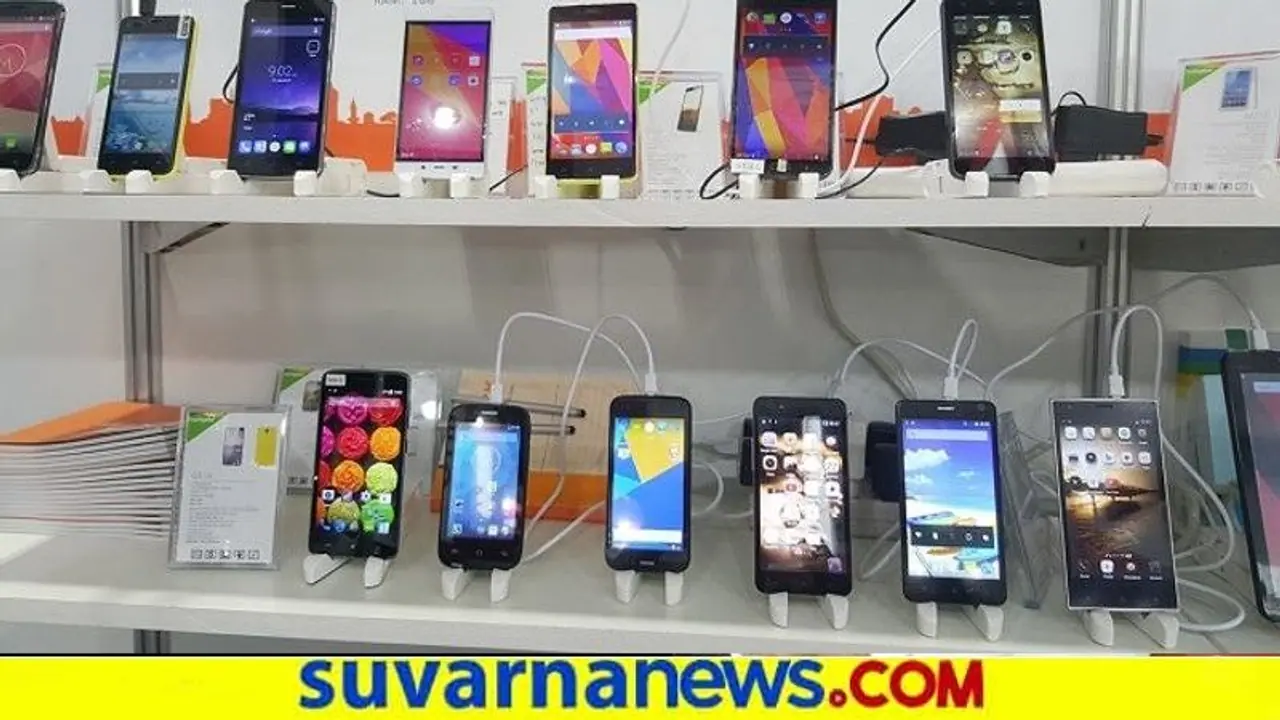 ಕಂಟೈನರ್ ತಡೆದು 15 ಕೋಟಿ ಮೌಲ್ಯದ ಮೊಬೈಲ್ ದರೋಡೆ ಕಂಟೈನರ್ ತಡೆದು 15 ಕೋಟಿ ಮೌಲ್ಯದ ಮೊಬೈಲ್ ದರೋಡೆ