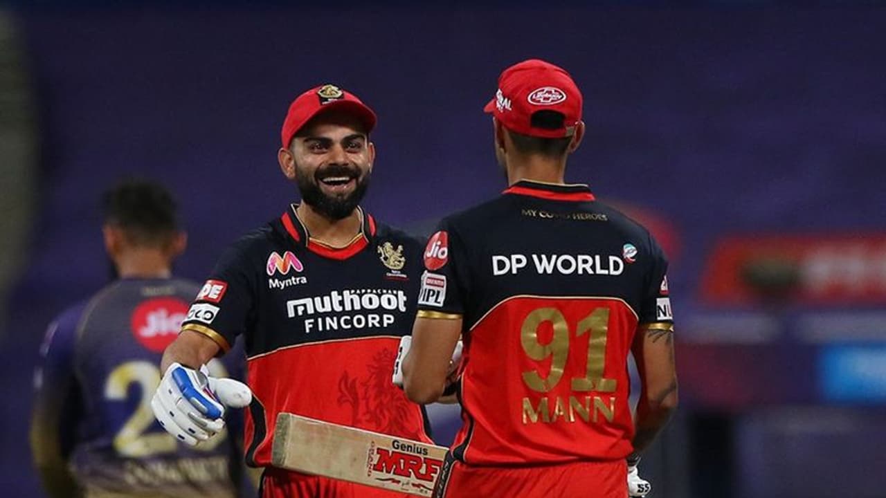 ஐபிஎல் 2020: பழக்கதோஷத்தில் செம காமெடி பண்ண கோலி.. எதுக்குடா 2வது ரன்னுனு புரியாமலே ஓடிய குர்கீரத்.. வீடியோ ஐபிஎல் 2020: பழக்கதோஷத்தில் செம காமெடி பண்ண கோலி.. எதுக்குடா 2வது ரன்னுனு புரியாமலே ஓடிய குர்கீரத்.. வீடியோ