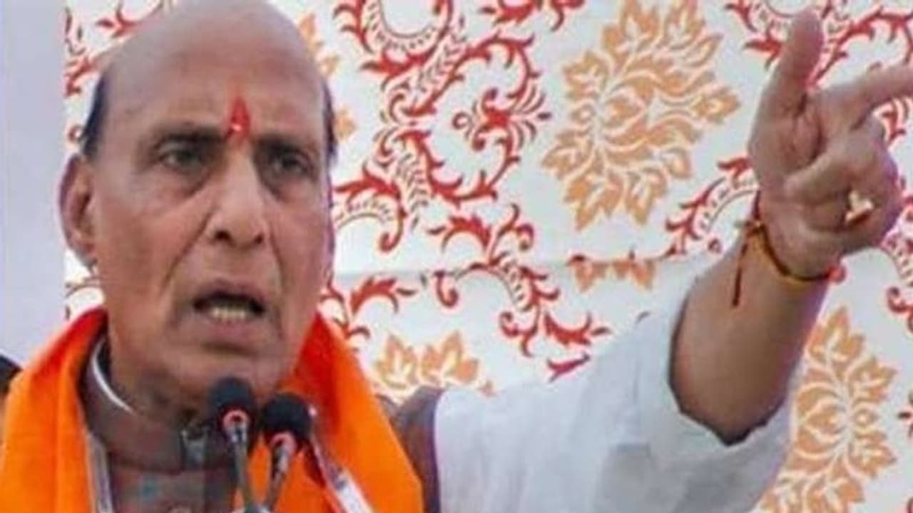 रक्षामंत्री राजनाथ सिंह ने कहा दुनिया की कोई ताकत भारत की एक इंच जमीन पर कब्जा नहीं कर सकती रक्षामंत्री राजनाथ सिंह ने कहा दुनिया की कोई ताकत भारत की एक इंच जमीन पर कब्जा नहीं कर सकती