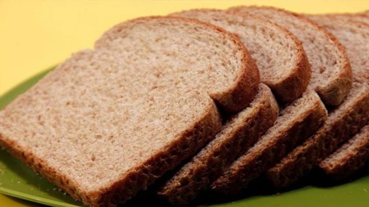 പ്രാതലിൽ ബ്രൗൺ ബ്രെഡ് കഴിക്കാറുണ്ടോ? എങ്കിൽ ഇതറിഞ്ഞോളൂ പ്രാതലിൽ ബ്രൗൺ ബ്രെഡ് കഴിക്കാറുണ്ടോ? എങ്കിൽ ഇതറിഞ്ഞോളൂ