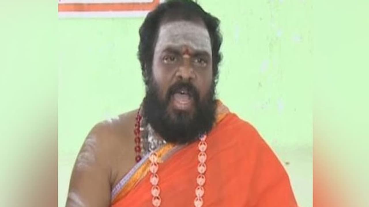 మేం గాజులు తొడుక్కుని లేం, మేం ఓటేస్తేనే నీకు పదవి: శివస్వామి మేం గాజులు తొడుక్కుని లేం, మేం ఓటేస్తేనే నీకు పదవి: శివస్వామి