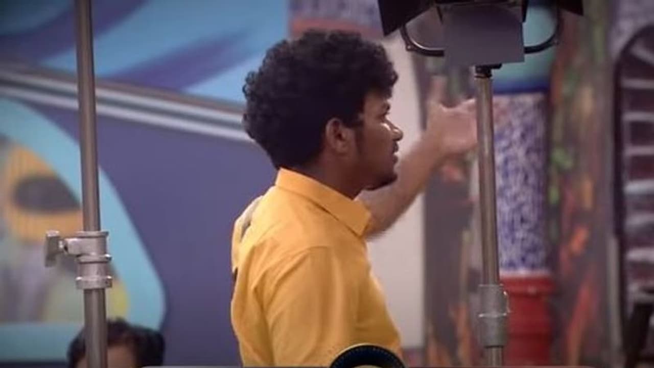 అవినాష్ విశ్వరూపం..ఓవరాక్షన్ మామూలుగా లేదుగా అవినాష్ విశ్వరూపం..ఓవరాక్షన్ మామూలుగా లేదుగా