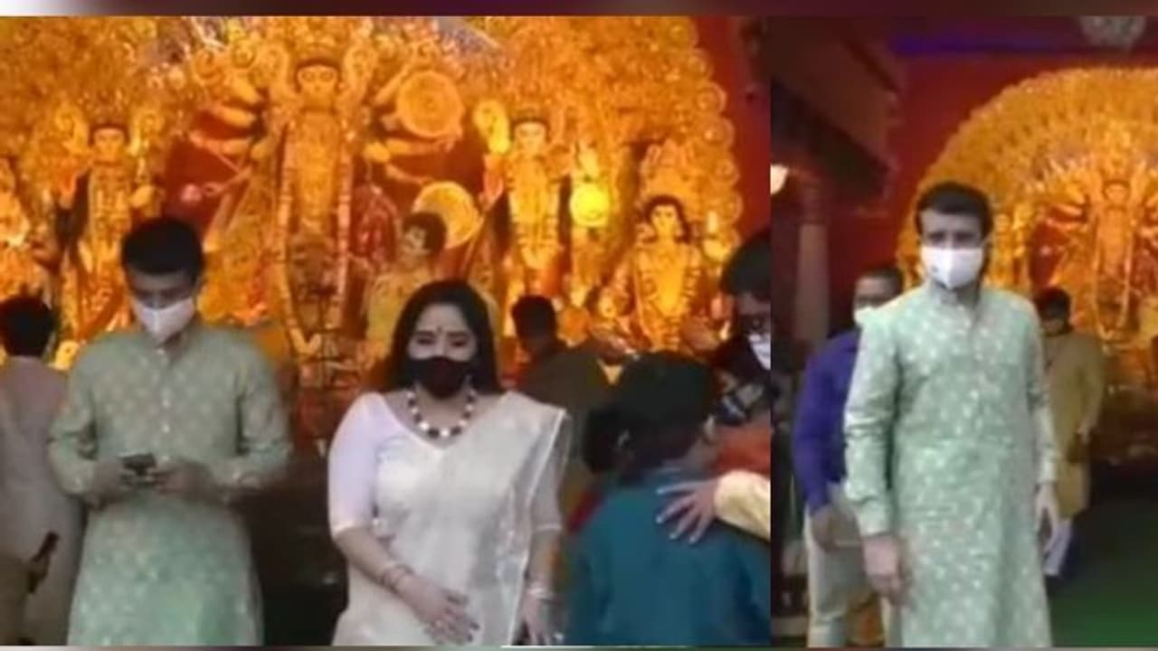 ভার্চুয়ালে নয়, সশরীরে মহাঅষ্টমীতে বেহালার সন্ধি পুজোয় সৌরভ