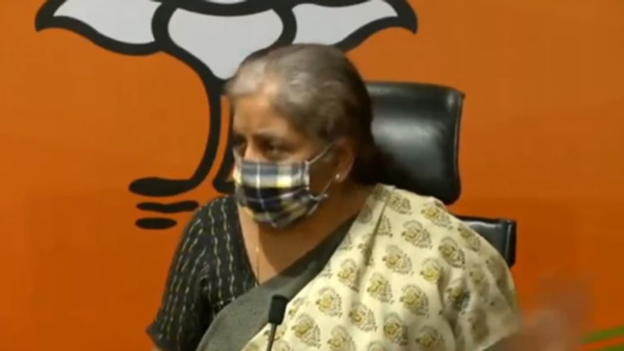 बिहार की बच्ची संग रेप के बहाने सीतारमण का तीखा हमला 'RJD के भाइयों की जोड़ी छेड़छाड़ में आरोपी' बिहार की बच्ची संग रेप के बहाने सीतारमण का तीखा हमला 'RJD के भाइयों की जोड़ी छेड़छाड़ में आरोपी'