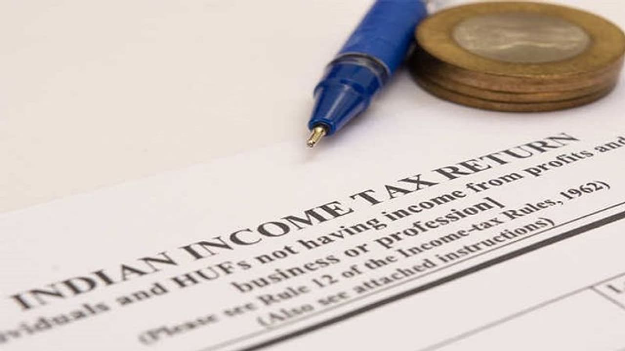 ప్రభుత్వం కీలక నిర్ణయం.. ఇన్ కమ్ ట్యాక్స్ వివరాలను సమర్పించేందుకు గడువు పొడిగింపు.. ప్రభుత్వం కీలక నిర్ణయం.. ఇన్ కమ్ ట్యాక్స్ వివరాలను సమర్పించేందుకు గడువు పొడిగింపు..