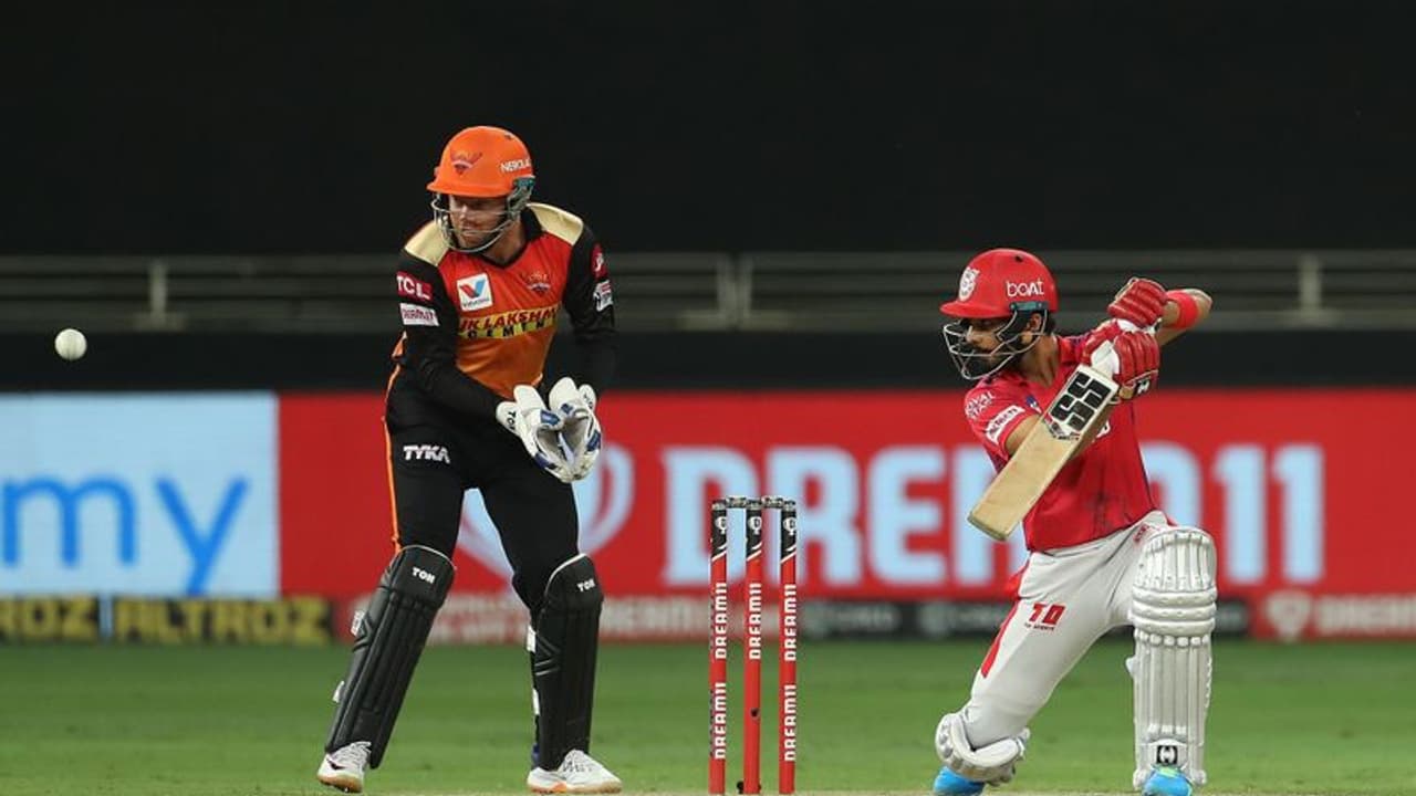 ఐపీఎల్ 2020: తండ్రి మరణించినా అతను బరిలోకి దిగి...