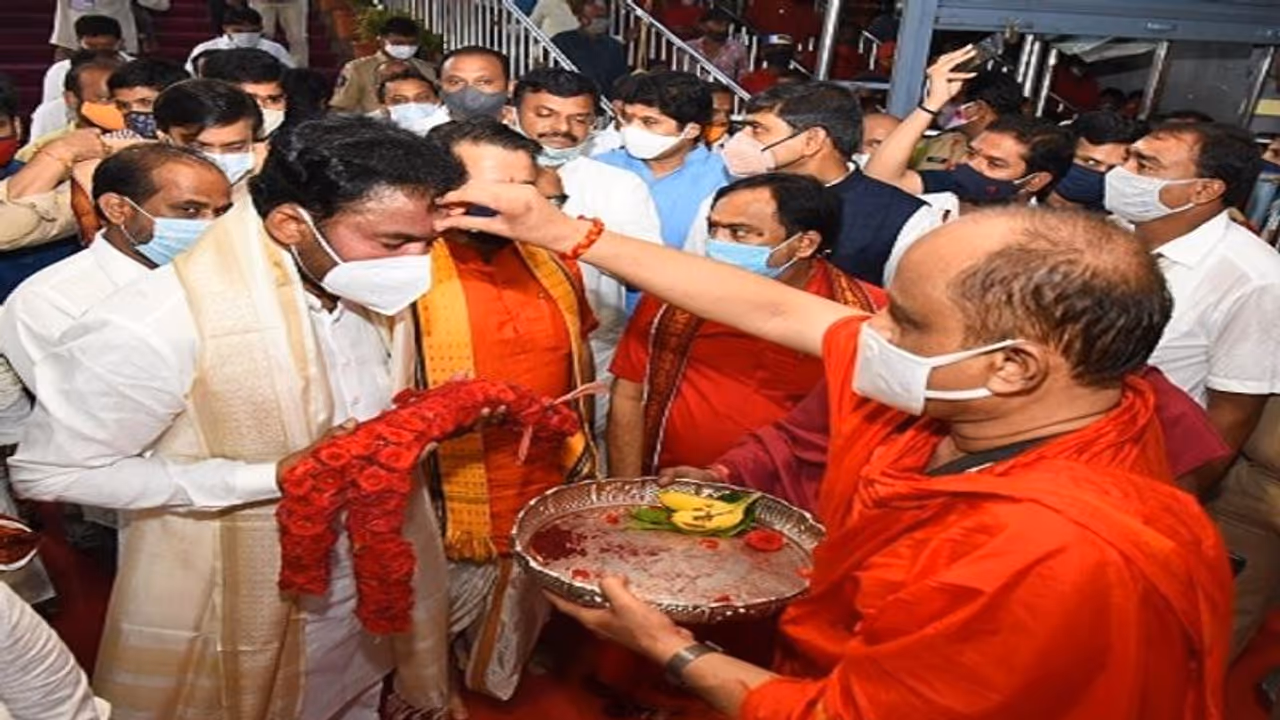 బీజేపీ ఏపీ రాష్ట్ర కార్యాలయం ప్రారంభించిన కిషన్ రెడ్డి బీజేపీ ఏపీ రాష్ట్ర కార్యాలయం ప్రారంభించిన కిషన్ రెడ్డి