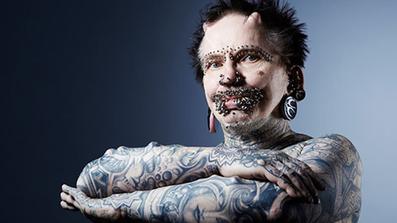 తలకు కొమ్ములు... బాడీకి 516 సర్జరీలు: గిన్నిస్కెక్కిన వింత మనిషి తలకు కొమ్ములు... బాడీకి 516 సర్జరీలు: గిన్నిస్కెక్కిన వింత మనిషి