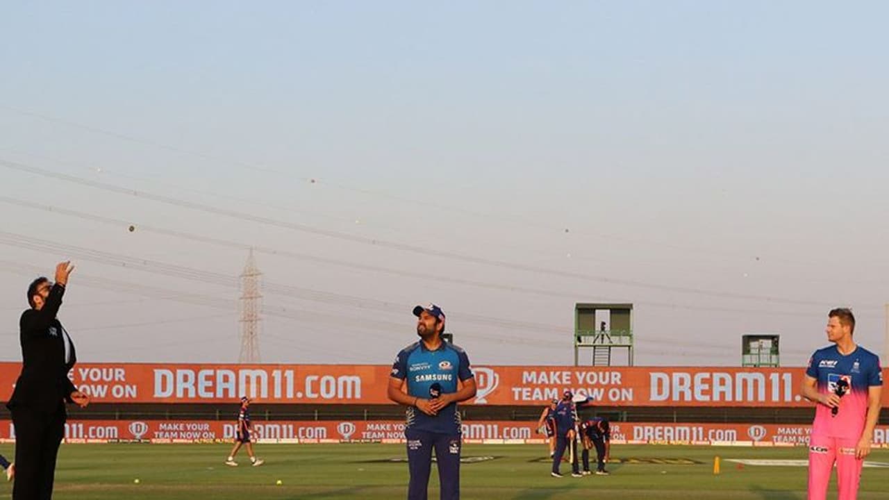 IPL 2020: ರಾಜಸ್ಥಾನ ವಿರುದ್ಧ ಟಾಸ್ ಗೆದ್ದ ಮುಂಬೈ! IPL 2020: ರಾಜಸ್ಥಾನ ವಿರುದ್ಧ ಟಾಸ್ ಗೆದ್ದ ಮುಂಬೈ!