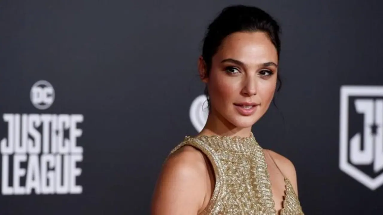 Gal Gadot extends support to Israel; emotionally reveals 'My heart is breaking'