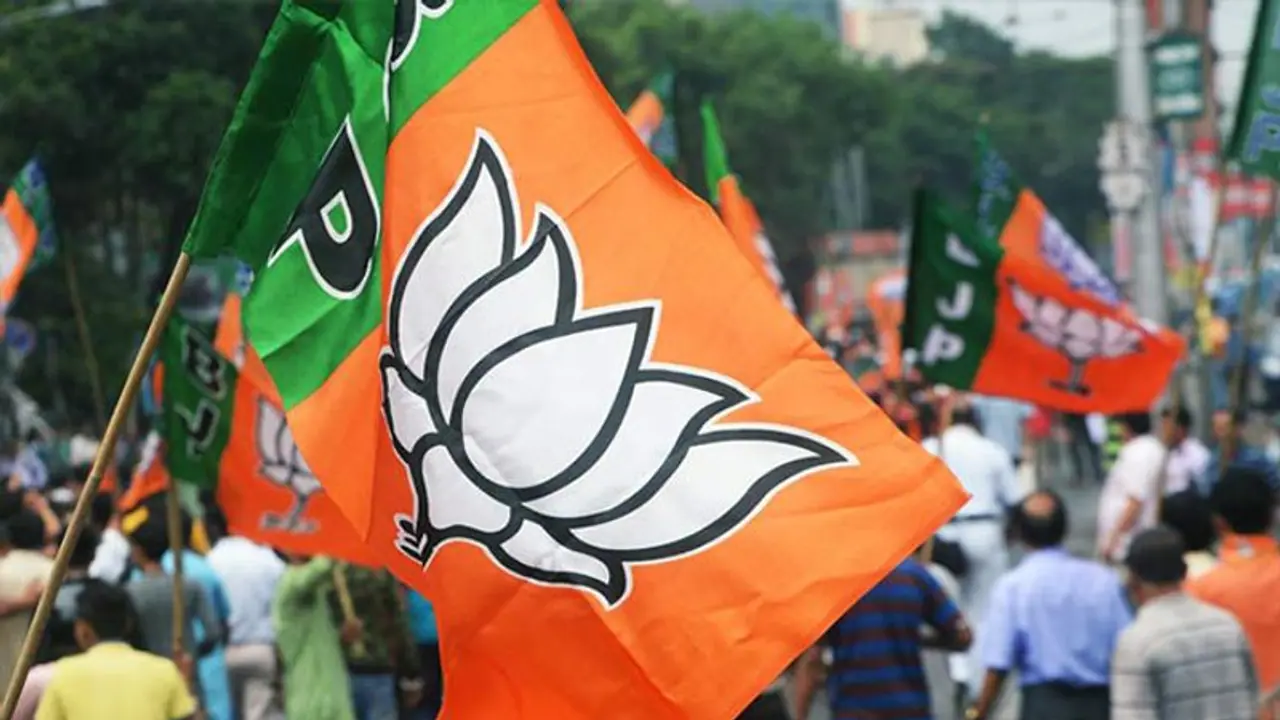 ನೀವು ಕಾಫಿರರು, ಬಿಜೆಪಿಗೆ ಬೆಂಬಲ ನೀಡಿ ಇಸ್ಲಾಂಗೆ ದ್ರೋಹ ಮಾಡಿದ್ದೀರಿ ಎಂದು ಹೇಳಿ ಮುಸ್ಲಿಂ ಕುಟುಂಬದ ಮೇಲೆ ಹಲ್ಲೆ! ನೀವು ಕಾಫಿರರು, ಬಿಜೆಪಿಗೆ ಬೆಂಬಲ ನೀಡಿ ಇಸ್ಲಾಂಗೆ ದ್ರೋಹ ಮಾಡಿದ್ದೀರಿ ಎಂದು ಹೇಳಿ ಮುಸ್ಲಿಂ ಕುಟುಂಬದ ಮೇಲೆ ಹಲ್ಲೆ!