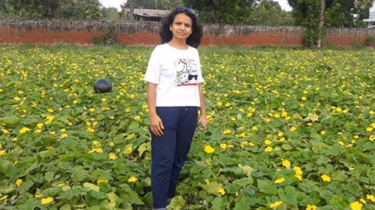 Success story: From government schoolteacher to farmer!