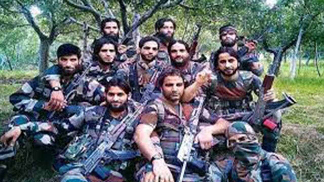 মৃত্যুর মুখে চমকে দেওয়া জবানবন্দী কীভাবে হুমকির চাপে জঙ্গি হতে বাধ্য হচ্ছেন কাশ্মীরি যুবরা