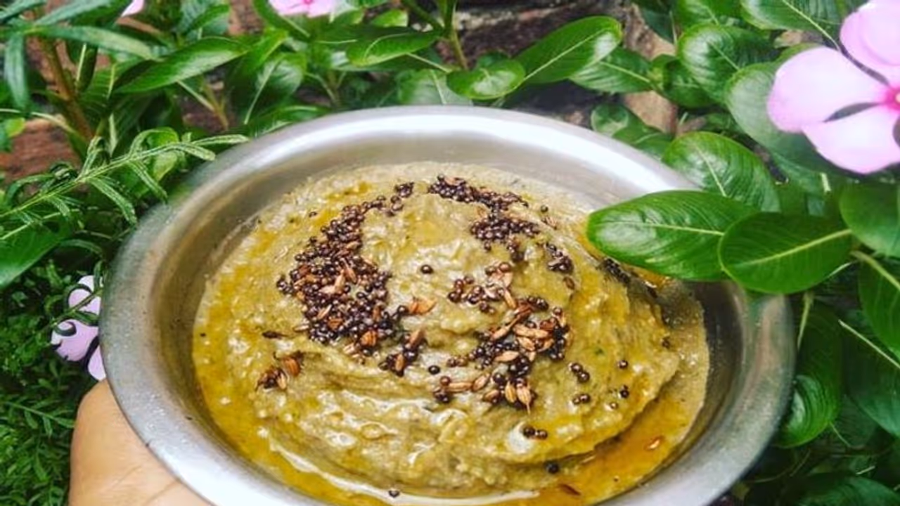 केले के छिलके से बनाएं इतनी टेस्टी चटनी, आगे से कभी भी कचरे में नहीं फेकेंगे छिलका केले के छिलके से बनाएं इतनी टेस्टी चटनी, आगे से कभी भी कचरे में नहीं फेकेंगे छिलका