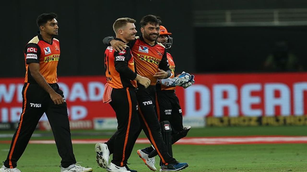 IPL 2020: हैदराबाद ने दिल्ली को 88 रनों से हराया, SRH की प्ले ऑफ में पहुंचने की उम्मीदें बरकरार IPL 2020: हैदराबाद ने दिल्ली को 88 रनों से हराया, SRH की प्ले ऑफ में पहुंचने की उम्मीदें बरकरार