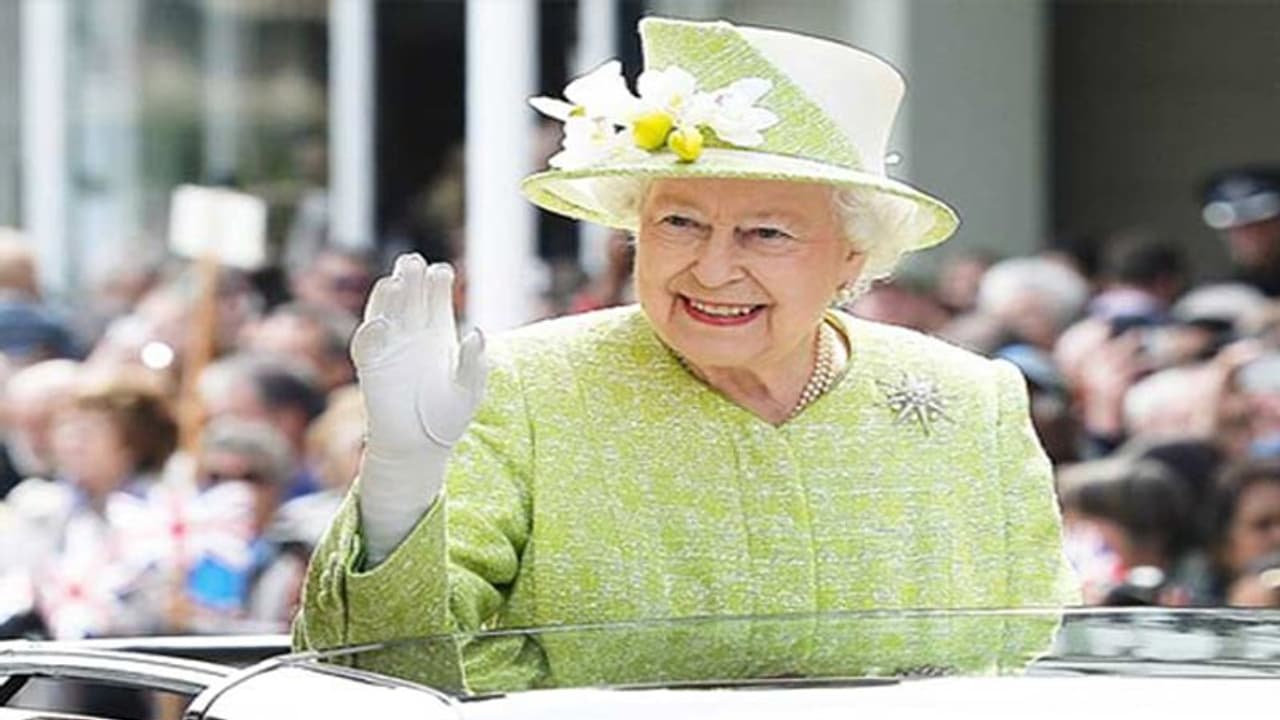 ब्रिटेन की महारानी को हॉउसकीपिंग असिस्टेंट की आवश्यकता, 18 लाख होगी महीने की तनख्वाह ब्रिटेन की महारानी को हॉउसकीपिंग असिस्टेंट की आवश्यकता, 18 लाख होगी महीने की तनख्वाह