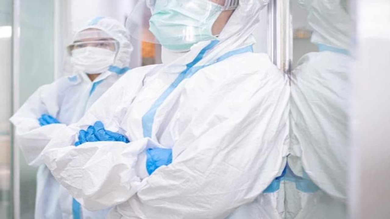 ರಾಜ್ಯದ ಸೋಂಕಿತರಿಗೆ NRI ವೈದ್ಯರ ಫೋನ್ ಟ್ರೀಟ್ಮೆಂಟ್!