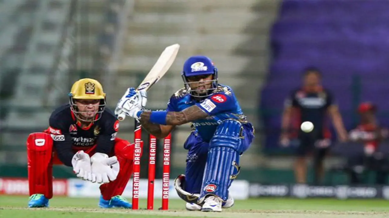 IPL 2020: मुंबई ने बेंगलुरु को 5 विकेट से हराया, प्ले ऑफ में मुंबई इंडियंस की जगह पक्की IPL 2020: मुंबई ने बेंगलुरु को 5 विकेट से हराया, प्ले ऑफ में मुंबई इंडियंस की जगह पक्की