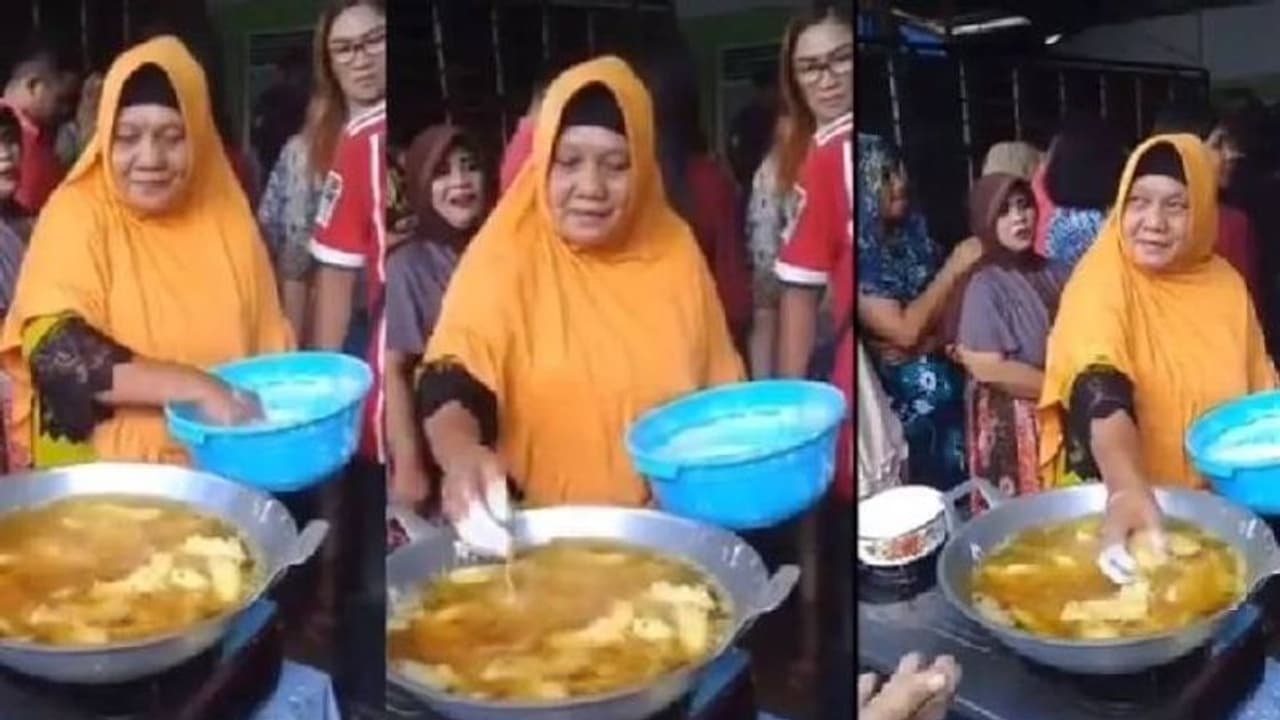 തിളച്ച എണ്ണയിൽ കയ്യിട്ട് ഭക്ഷണം വറുത്തെടുക്കുന്ന സ്ത്രീ; വീഡിയോ വൈറല് തിളച്ച എണ്ണയിൽ കയ്യിട്ട് ഭക്ഷണം വറുത്തെടുക്കുന്ന സ്ത്രീ; വീഡിയോ വൈറല്