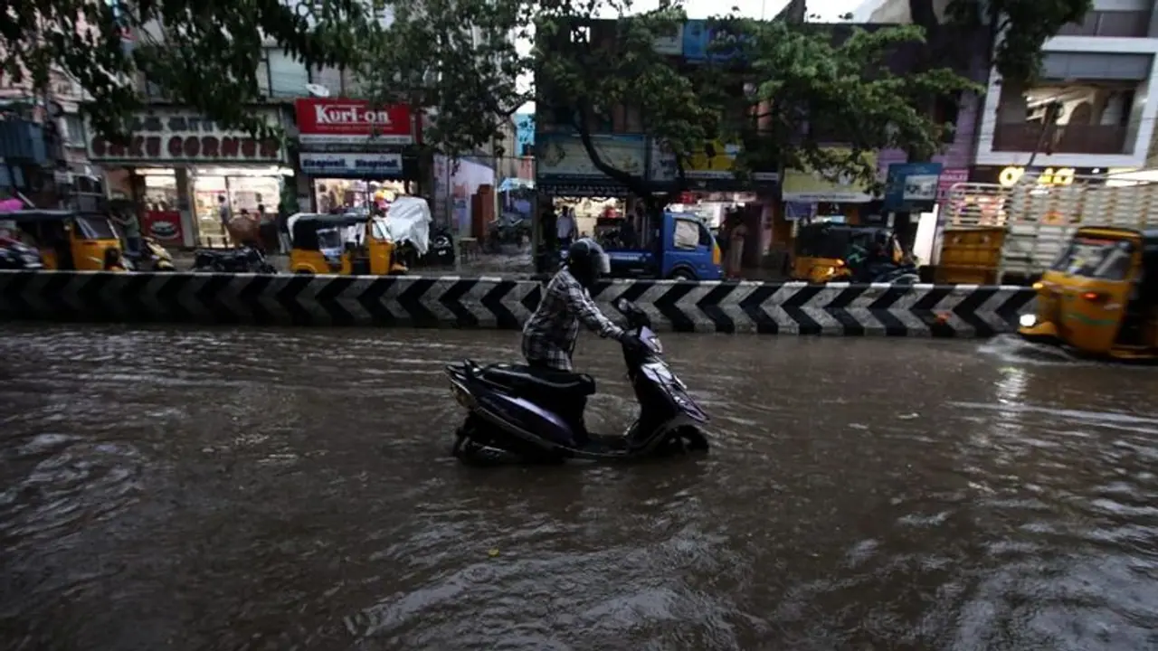 Chennai schools to remain shut today amid heavy rainfall alert