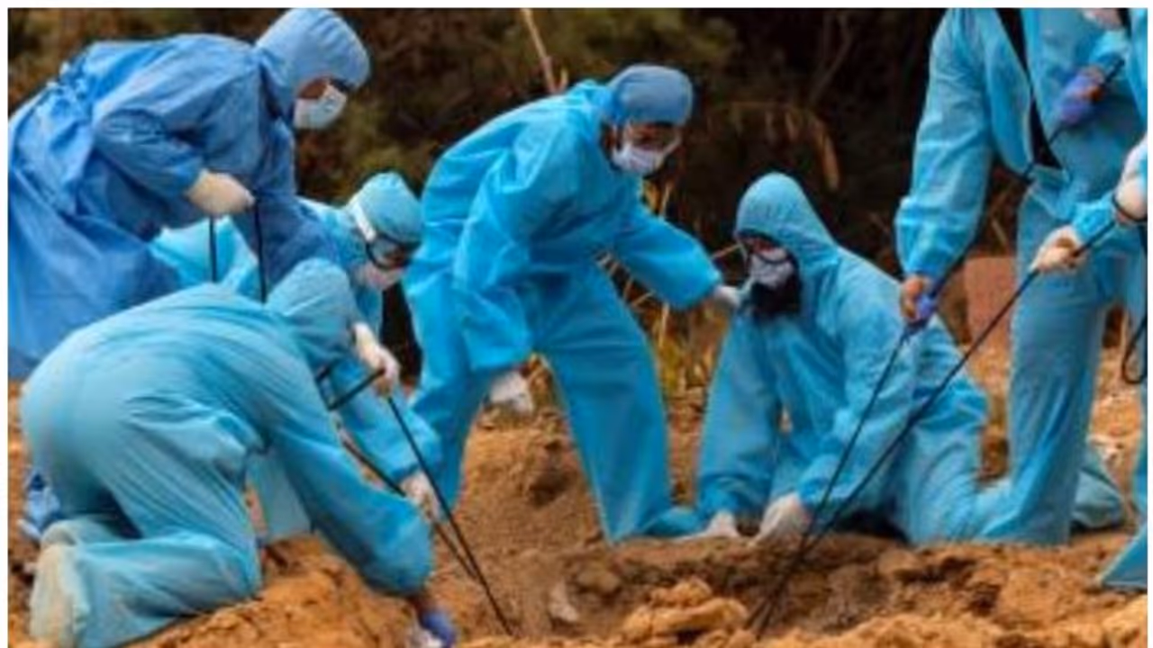 കൊവിഡ് ബാധിച്ച് മരിച്ചവരുടെ സംസ്ക്കാരം: ആരോഗ്യമന്ത്രിയുമായി ചർച്ച നടത്തി ലീഗ് നേതാക്കൾ കൊവിഡ് ബാധിച്ച് മരിച്ചവരുടെ സംസ്ക്കാരം: ആരോഗ്യമന്ത്രിയുമായി ചർച്ച നടത്തി ലീഗ് നേതാക്കൾ