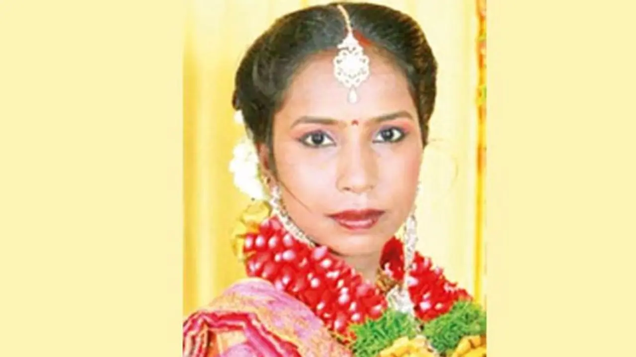 அட கடவுளே இந்த கொடுமையை எங்கு போய் சொல்ல... பிரசவ வலிக்கு பயந்து 5 மாத கர்ப்பிணி தீக்குளித்து தற்கொலை..! அட கடவுளே இந்த கொடுமையை எங்கு போய் சொல்ல... பிரசவ வலிக்கு பயந்து 5 மாத கர்ப்பிணி தீக்குளித்து தற்கொலை..!