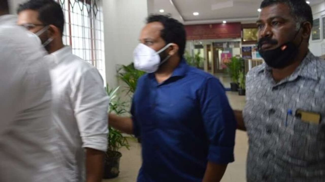 അനൂപ് ബിനാമിയെന്ന് ഇഡി, ബിനീഷിനെതിരെ ഏഴ് വർഷം വരെ തടവ് ലഭിക്കാവുന്ന കുറ്റം ചുമത്തി