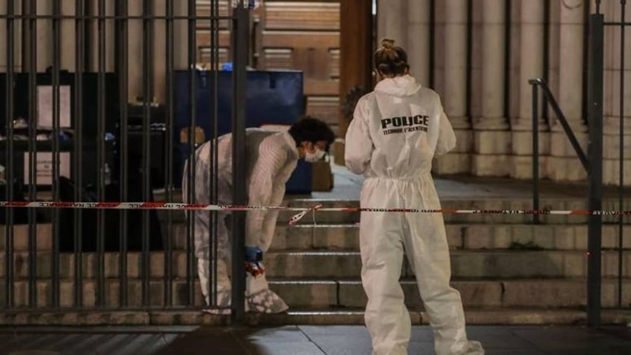 अरब के 4 विदेश मंत्रियों के साथ अमेरिकी विदेश मंत्री कर रहे थे मीटिंग तभी हुआ आतंकी हमला, दो पुलिसवाले मारे गए अरब के 4 विदेश मंत्रियों के साथ अमेरिकी विदेश मंत्री कर रहे थे मीटिंग तभी हुआ आतंकी हमला, दो पुलिसवाले मारे गए