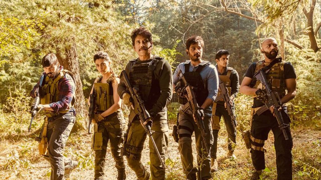 కులుమనాలి ఫారెస్ట్ లో ఎన్ ఐ ఏ టీమ్ తో ఉగ్రవాదులను వేటాడుతున్న నాగార్జున కులుమనాలి ఫారెస్ట్ లో ఎన్ ఐ ఏ టీమ్ తో ఉగ్రవాదులను వేటాడుతున్న నాగార్జున