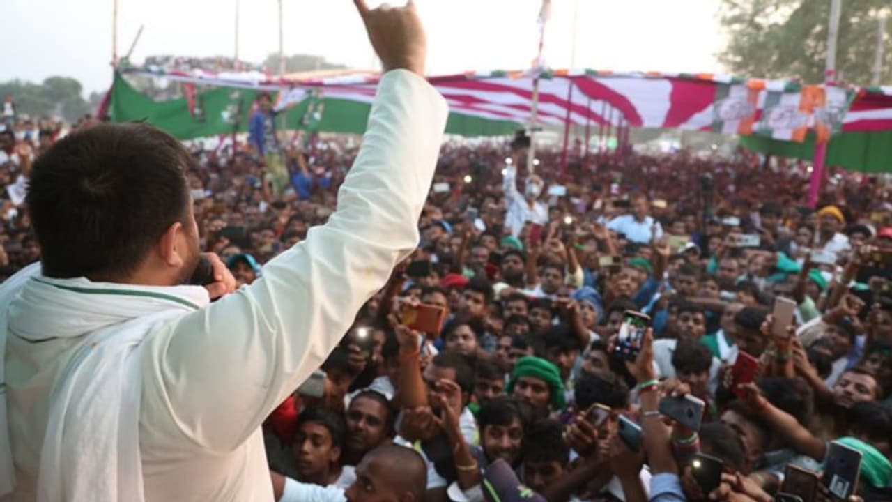 तेजस्वी यादव ने कहा 'BJP वालों के लिए महंगाई पहले डायन थी अब भौजाई है,' RJD ने पूछे 2 तीखे सवाल