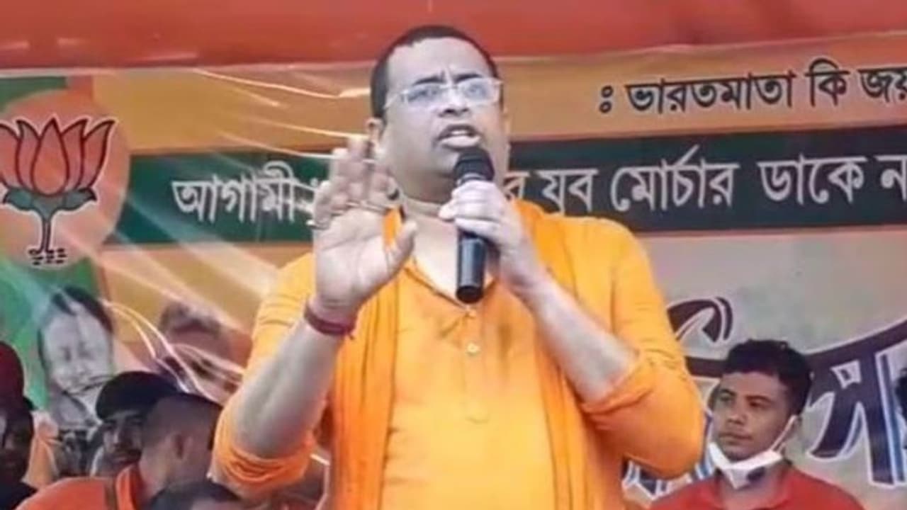 BJP to felicitate workers who were thrashed by Kolkata Police during 'Nabanna Chalo' campaign BJP to felicitate workers who were thrashed by Kolkata Police during 'Nabanna Chalo' campaign