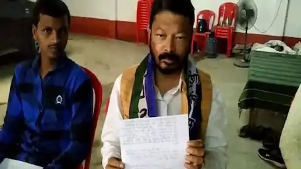 बिहार में एक और प्रत्याशी पर गोलियों से हमला, ताबड़तोड़ फायरिंग, ऐसे बचाई जान बिहार में एक और प्रत्याशी पर गोलियों से हमला, ताबड़तोड़ फायरिंग, ऐसे बचाई जान