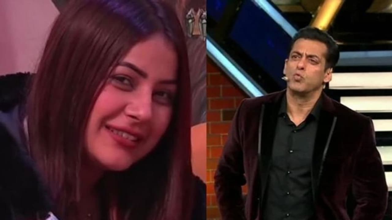 Bigg Boss 14: सलमान खान के साथ फ्लर्ट करती नजर आई पंजाब की कैटरीना, घर में आते ही कहा I Love You Bigg Boss 14: सलमान खान के साथ फ्लर्ट करती नजर आई पंजाब की कैटरीना, घर में आते ही कहा I Love You