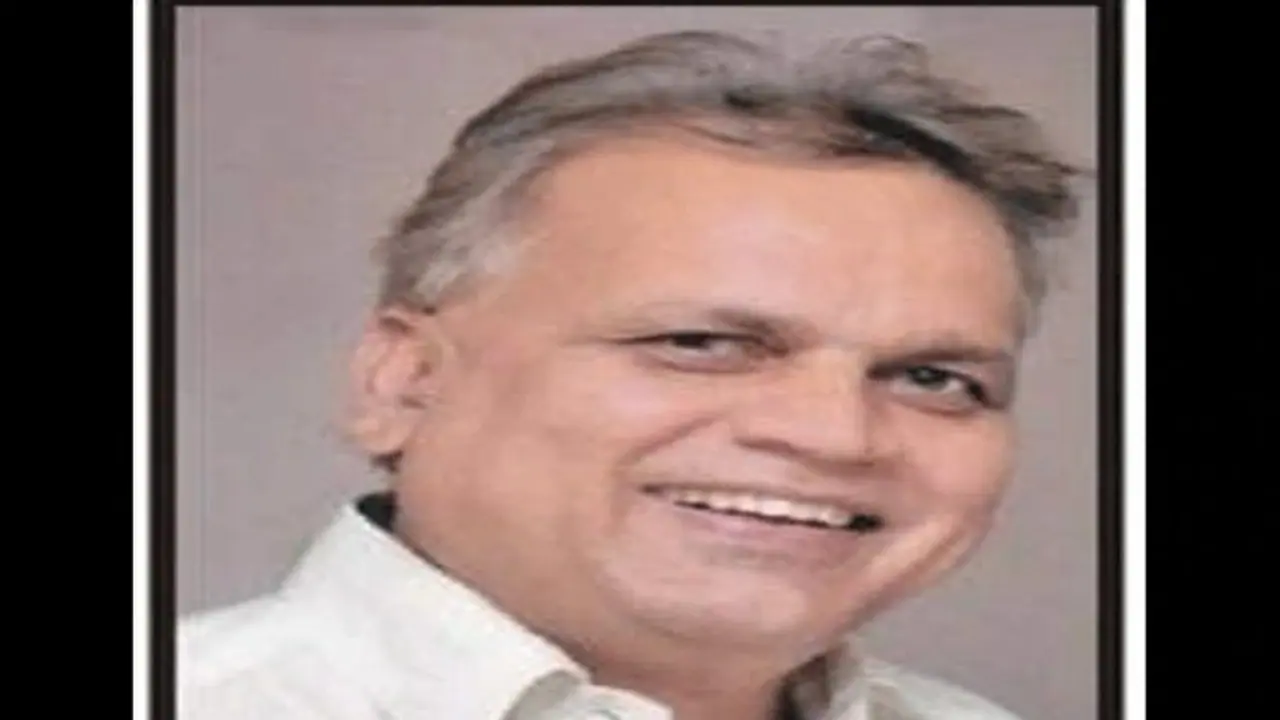 आधी रात को 10 सीनियर IAS को पीछे छोड़ राजस्थान का मुख्य सचिव बना ये अफसर, इनसे ज्यादा पत्नी की चर्चा आधी रात को 10 सीनियर IAS को पीछे छोड़ राजस्थान का मुख्य सचिव बना ये अफसर, इनसे ज्यादा पत्नी की चर्चा