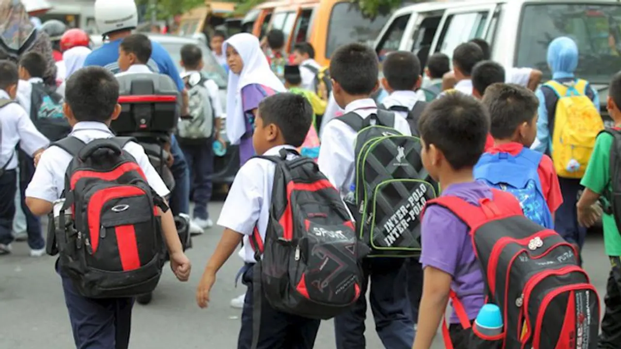 ವಿದ್ಯಾರ್ಥಿಗಳ ಗಮನಕ್ಕೆ: ತರಗತಿಗಳು ಆರಂಭ, ಹೇಗೆ, ಎಲ್ಲಿ ಎನ್ನುವ ಮಾಹಿತಿ ಇಲ್ಲಿದೆ....!