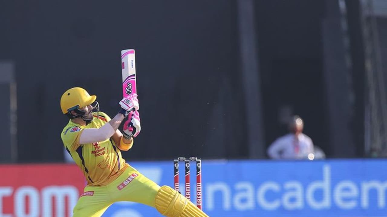 సౌతాఫ్రికా టీ20 లీగ్లో దుమ్ముదులిపిన ఆర్సీబీ కెప్టెన్.. తొలి సెంచరీతో రికార్డులలోకి.. సౌతాఫ్రికా టీ20 లీగ్లో దుమ్ముదులిపిన ఆర్సీబీ కెప్టెన్.. తొలి సెంచరీతో రికార్డులలోకి..