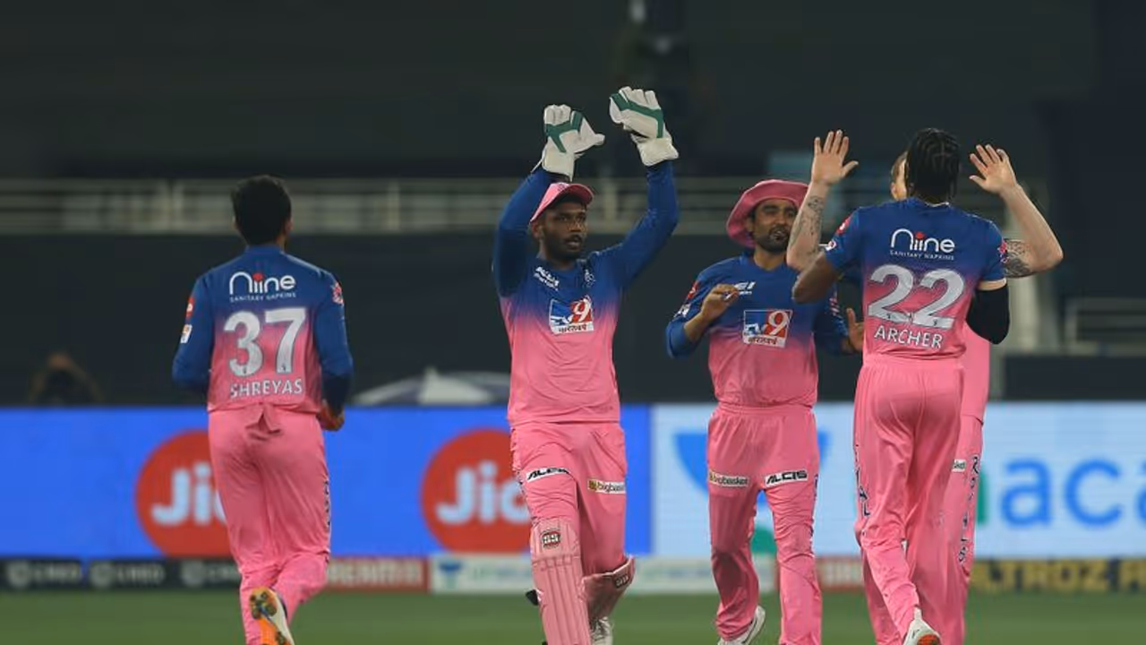 #CSKvsRR நல்லா தொடங்கி பரவாயில்லாமல் முடித்த சிஎஸ்கே..! சக்காரியா சூப்பர் பவுலிங்; RRக்கு அடிக்கக்கூடிய இலக்கு