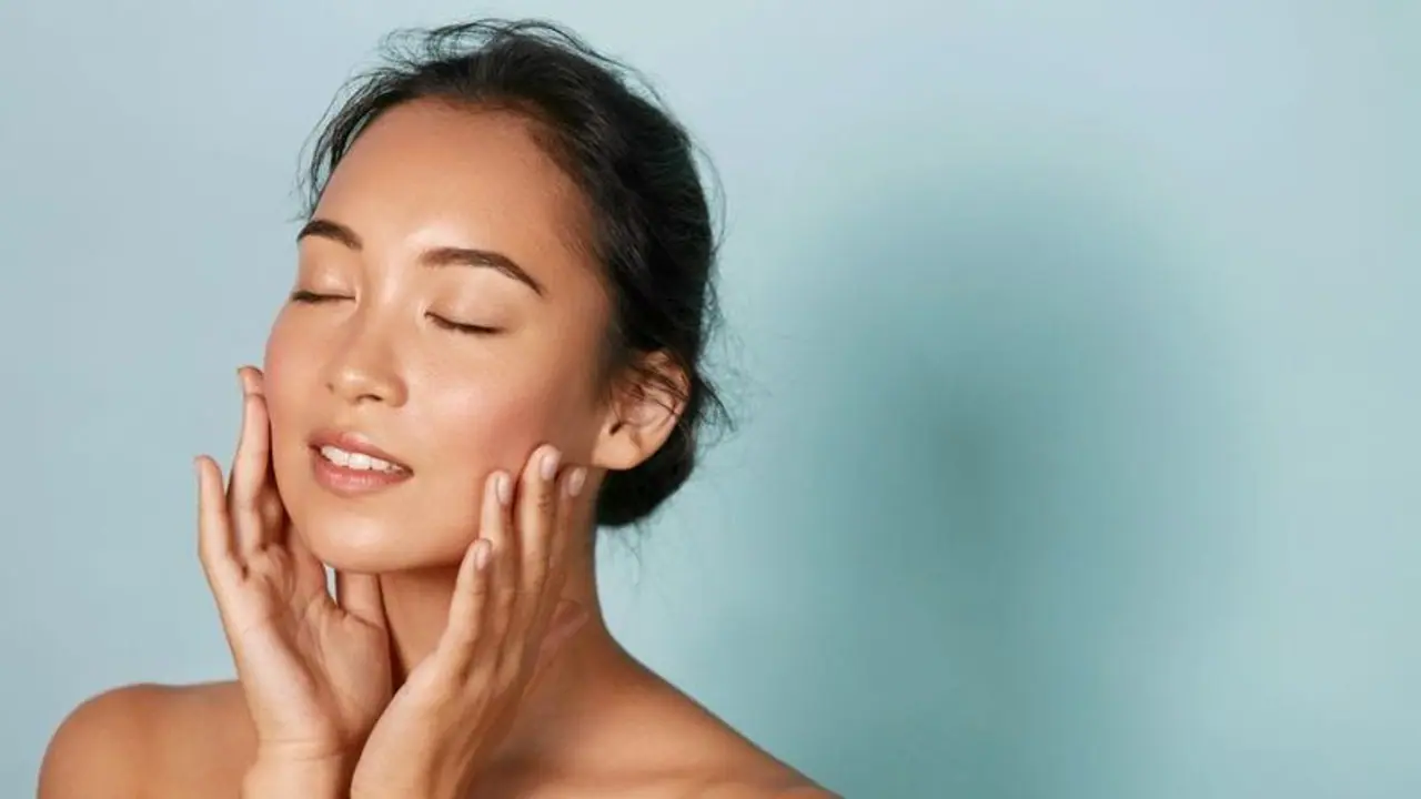 4 simple steps to get flawless skin sitting at home