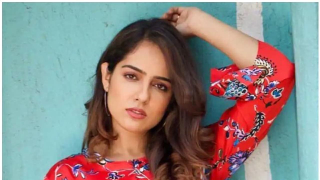 പേടിച്ച് ജീവിക്കാൻ പറ്റില്ല, സ്വയംപ്രതിരോധ മാര്‍ഗങ്ങള്‍ പഠിക്കണം; മാല്‍വി മല്‍ഹോത്ര പറയുന്നു